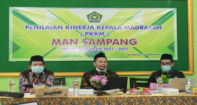 Pelaksanaan PKKM (Penilaian Kinerja Kepala Madrasah) Tahunan di MAN Sampang Tapel 2021-2022