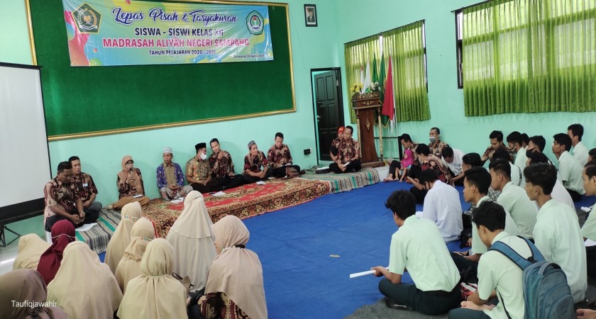 Lepas Pisah & Tasyakuran Siswa-Siswi MAN Sampang Tahun 2021