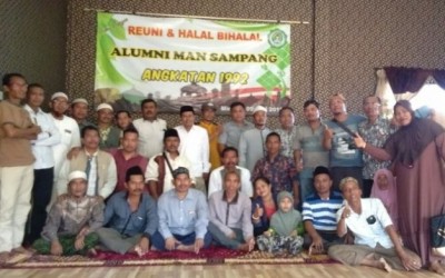 Reuni Alumni 1992 MAN Sampang Penuh Haru